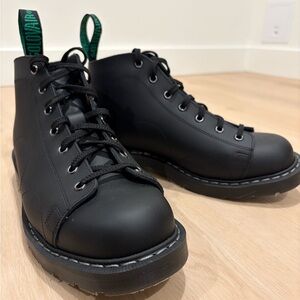 Solovair Black Greasy 7 Eye Monkey Boot size 9